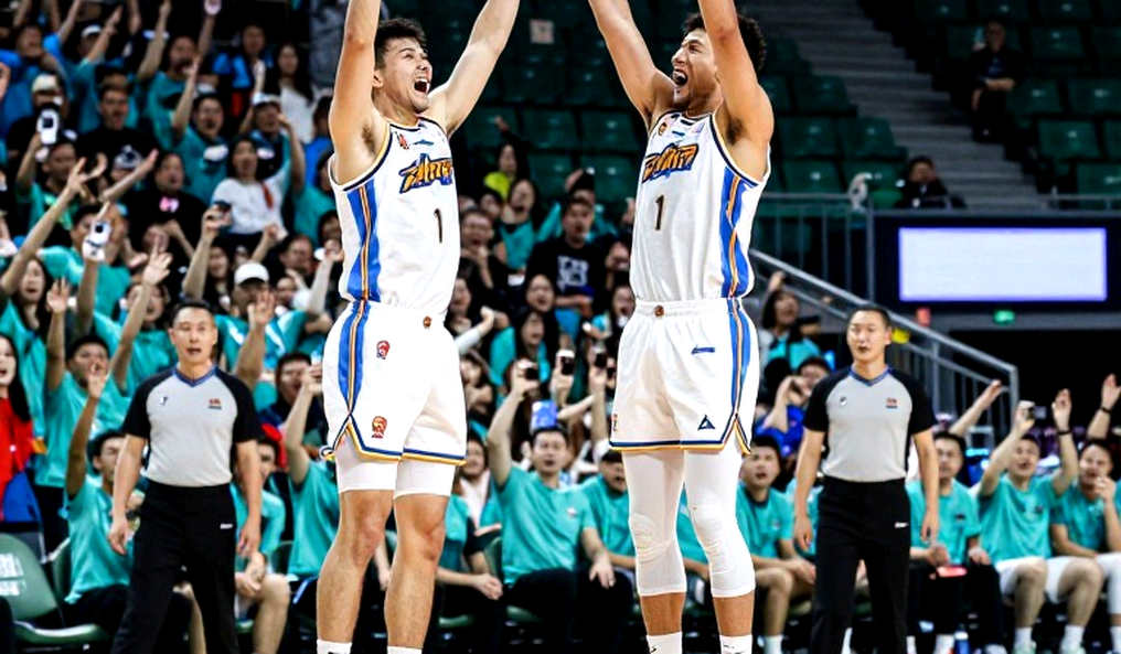 Derik Queen và bài toán trung phong của New Orleans Pelicans: Khi chỉ số rebound che khuất sự thật về vai trò