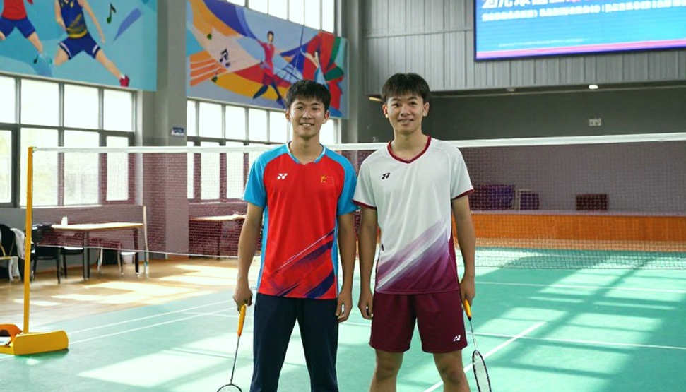 Vietnam Open 2026: Nguyễn Tiến Minh qua vòng loại ở tuổi 43, đội Việt Nam vào vòng chính cùng những vết đau chưa lành Vietnam Open 2026: Nguyễn Tiến Minh qua vòng loại ở tuổi 43, đội Việt Nam vào vòng chính cùng những vết đau chưa lành