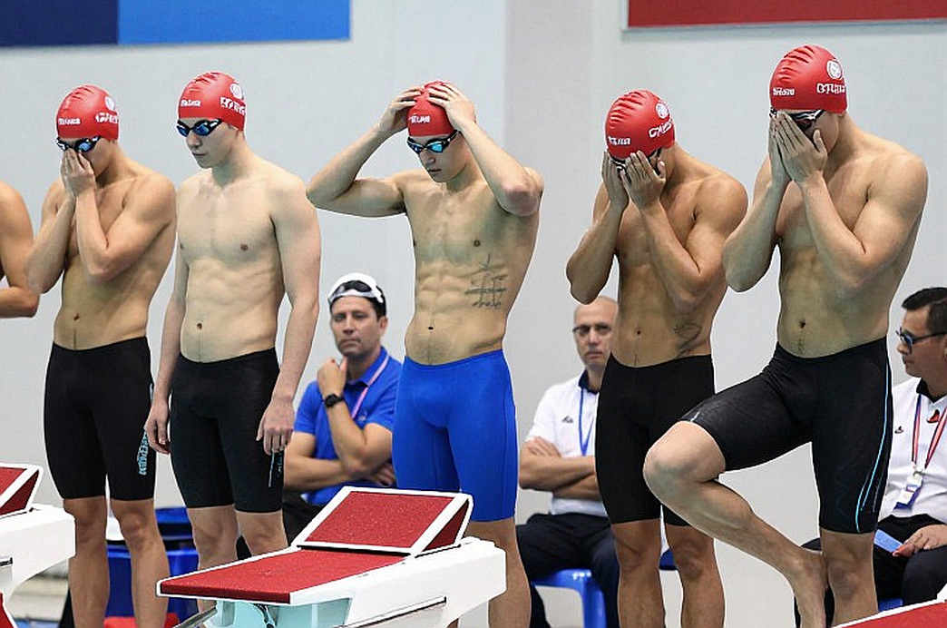 Emma Redman bơi 2:09.80 tại UVA – Florida: mốc 2:10 bị phá giữa mùa và những gì dữ liệu còn thiếu