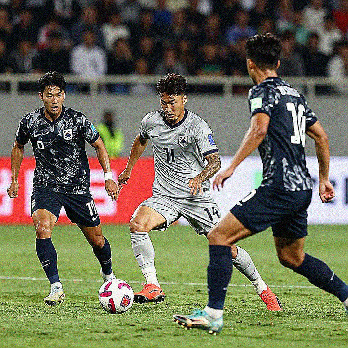 Việt Nam – Pakistan: Kim Sang Sik và canh bạc ở khuỷu tay sau nỗi đau Thái Lan