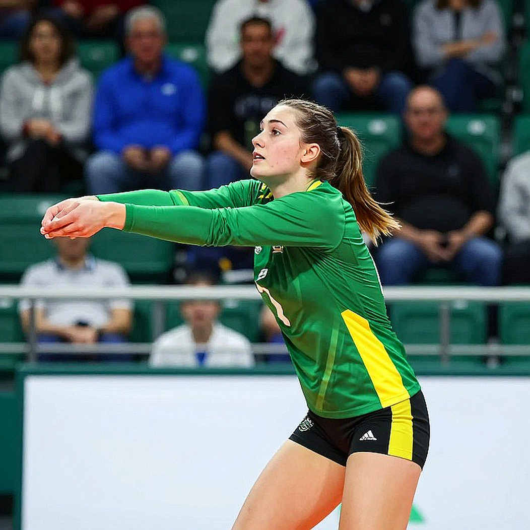 Mỹ hạ Canada 3-2 tại chung kết NORCECA: Hai đội bằng điểm tuyệt đối 108-108