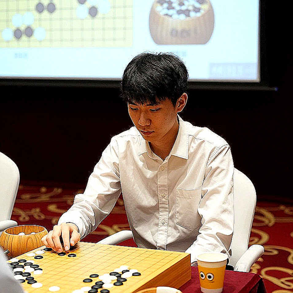 Phòng Thủ Scandinavia Trong 60 Phút: Khi Tên Carlsen Được Dùng Để Bán Một Lời Hứa