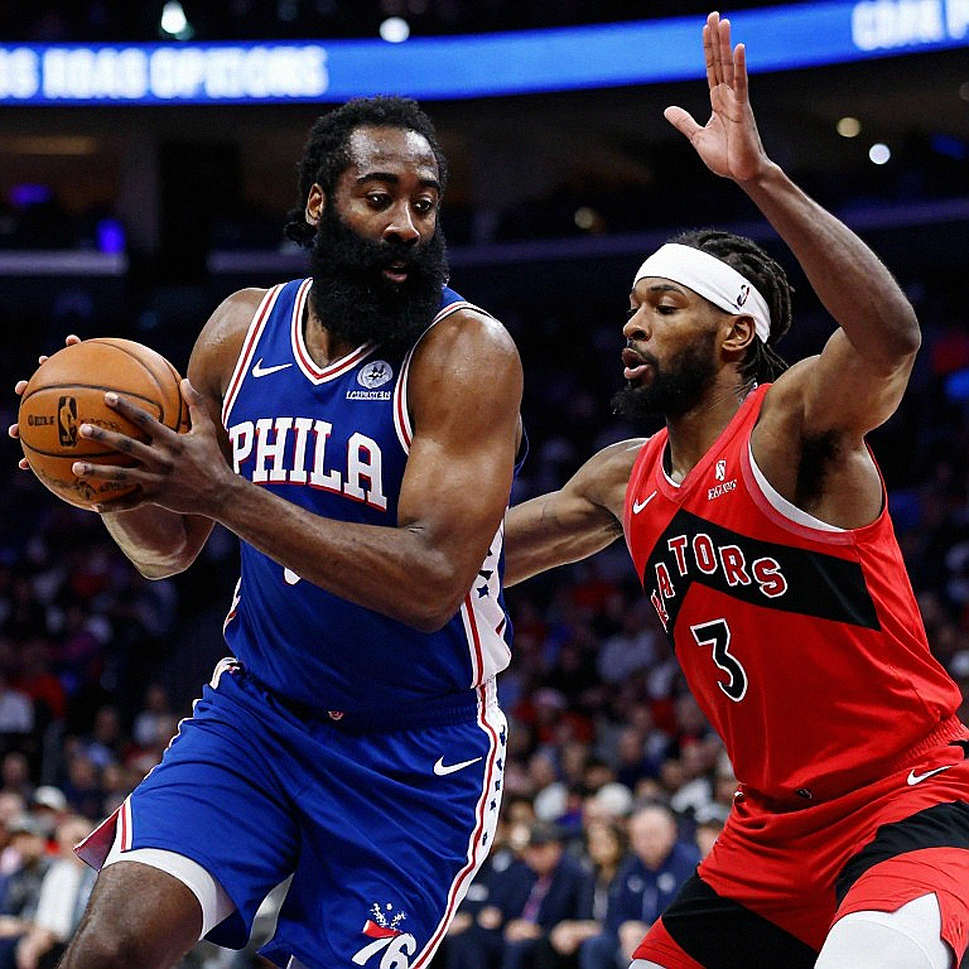 Raynaud gục xuống giữa tiền mùa giải: Sacramento Kings mất chiều sâu hàng trong, và mất nhiều hơn thế