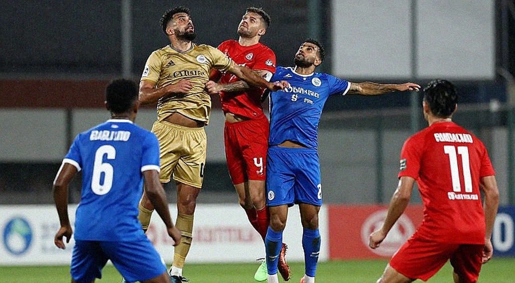 Thủ môn sinh năm 2026 và lỗ hổng chiều sâu của AC Milan ở Mapei