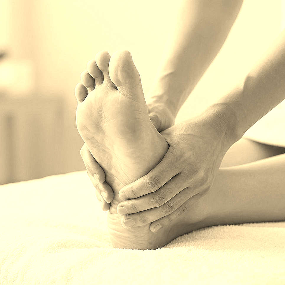 Tờ giấy trắng trên đường chạy: vì sao người phân tích điền kinh phải học cách nói “không đủ dữ liệu”